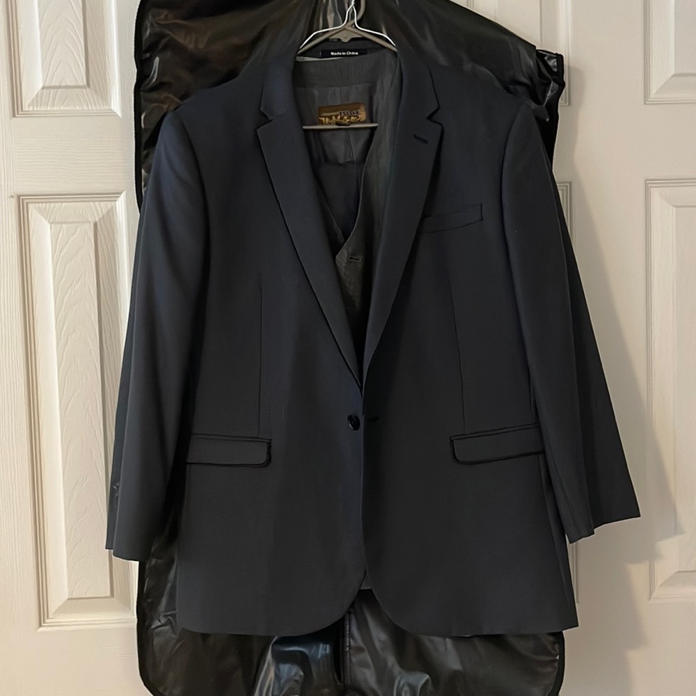 Men’s suit